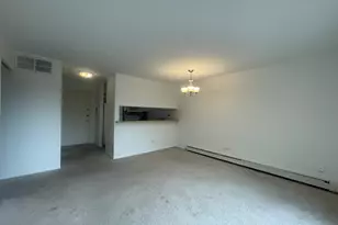 1912 Prairie Square, Schaumburg, IL 60173 - Photo 12