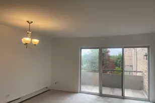 1912 Prairie Square, Schaumburg, IL 60173 - Photo 10