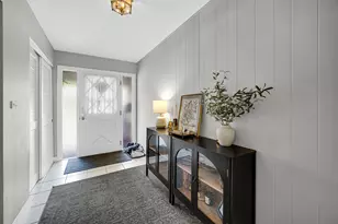 3010 N Kennicott Ave, Arlington Heights, IL 60004 - Photo 2