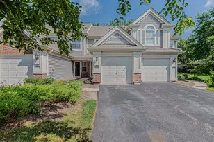 1069 Talbots Ln, Elk Grove Village, IL 60007 - Photo 2