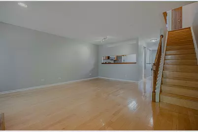 1069 Talbots Lane #0, Elk Grove Village, IL 60007 - Photo 8