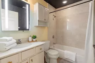 2625 N Ashland Ave, Chicago, IL 60614 - Photo 18