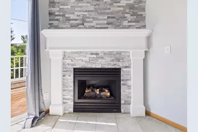 639 Queens Court #8, Rockton, IL 61072 - Photo 8