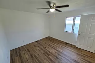 506 SW 10th Ave, Aledo, IL 61231 - Photo 14