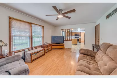 1602 Larson Avenue, Saint Charles, IL 60174 - Photo 14