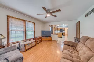 1602 Larson Ave, Saint Charles, IL 60174 - Photo 14