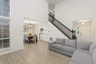 2174 Rob Roy Ct, Hanover Park, IL 60133 - Photo 6