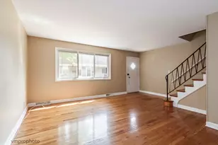 606 S Milwaukee Ave, Libertyville, IL 60048 - Photo 2
