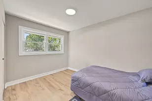 403 Springsouth Rd, Schaumburg, IL 60193 - Photo 14