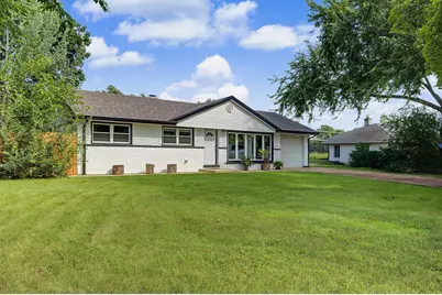 403 Springsouth Road, Schaumburg, IL 60193 - Photo 2