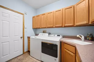 26165 N Greenbriar Ct, Lake Barrington, IL 60084 - Photo 20