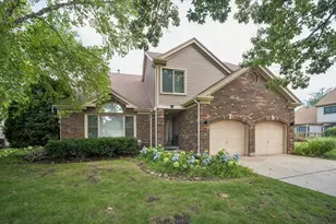 44 Chestnut Terrace, Buffalo Grove, IL 60089 - Photo 1