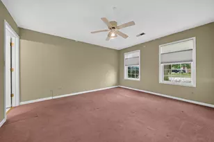 1402 W Hawkes St, Arlington Heights, IL 60004 - Photo 18