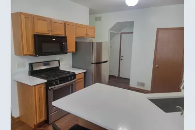 8525 Sawyer Court, Joliet, IL 60431 - Photo 6