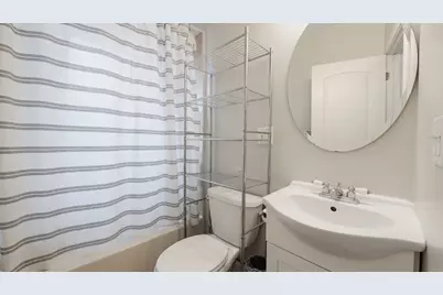7225 N Rogers Avenue #3, Chicago, IL 60645 - Photo 10