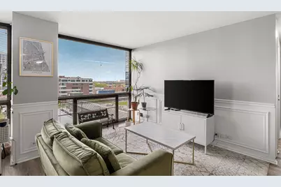4343 N Clarendon Avenue #817, Chicago, IL 60613 - Photo 6