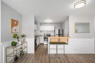 4343 N Clarendon Ave, Chicago, IL 60613 - Photo 8