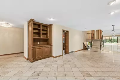 6936 N Kostner Avenue, Lincolnwood, IL 60712 - Photo 16