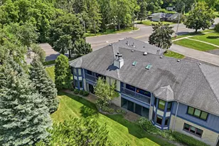 2751 Harbor Dr, Joliet, IL 60431 - Photo 32