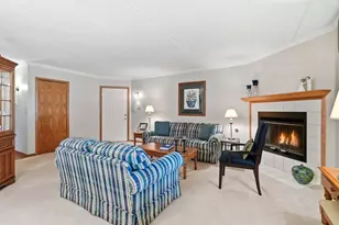 2751 Harbor Dr, Joliet, IL 60431 - Photo 4