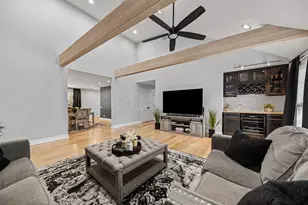1195 Longmeadow Rd, Northbrook, IL 60062 - Photo 12