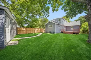 818 Bach St, Northbrook, IL 60062 - Photo 4