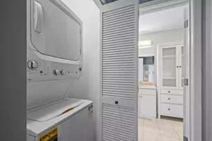 123 S Green St, Chicago, IL 60607 - Photo 14