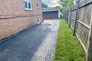 7630 Lavergne Ave, Burbank, IL 60459 - Photo 20