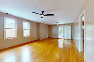 5242 W Roscoe St, Chicago, IL 60641 - Photo 2