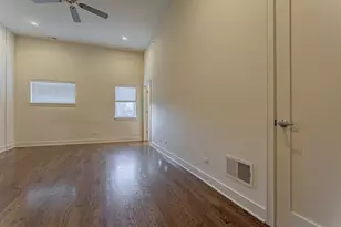 2100 Greenwood St, Evanston, IL 60201 - Photo 18
