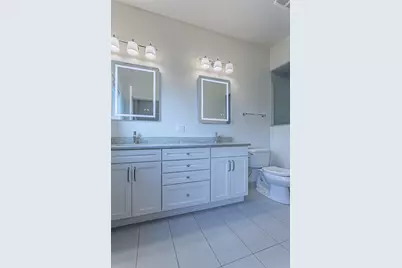 2100 Greenwood Street #107, Evanston, IL 60201 - Photo 14