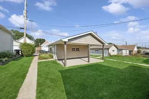 5318 S Narragansett Ave, Chicago, IL 60638 - Photo 2