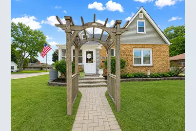 470 Marguerite Street, Elgin, IL 60123 - Photo 2