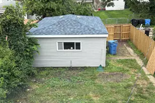 7832 S Vernon Ave, Chicago, IL 60619 - Photo 18