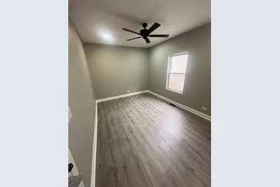 7832 S Vernon Avenue, Chicago, IL 60619 - Photo 4