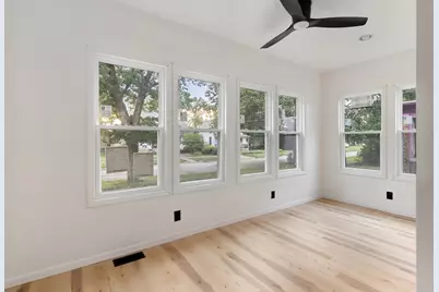 2230 10th Street, Rockford, IL 61104 - Photo 2