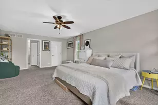 8024 Connor Dr, Long Grove, IL 60047 - Photo 16