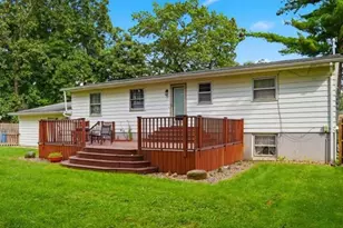 1021 Myrtle Ave, Dixon, IL 61021 - Photo 4