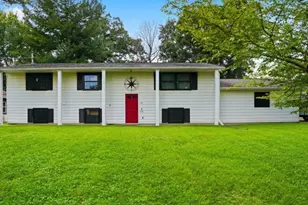 1021 Myrtle Ave, Dixon, IL 61021 - Photo 1