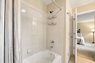 1657 Hickory Drive, Hoffman Estates, IL 60192 - Photo 36