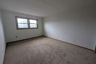 3177 W 115th St, Merrionette Park, IL 60803 - Photo 12
