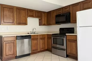 1235 Marywood Ct, Aurora, IL 60505 - Photo 4