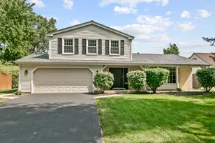 1554 Chickasaw Dr, Naperville, IL 60563 - Photo 1