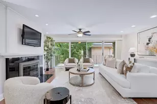 1 Oak Brook Club Dr, Oak Brook, IL 60523 - Photo 8