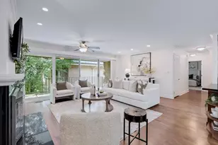 1 Oak Brook Club Dr, Oak Brook, IL 60523 - Photo 6
