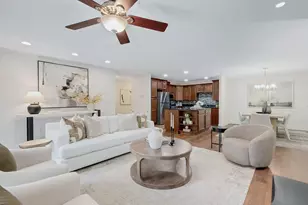 1 Oak Brook Club Dr, Oak Brook, IL 60523 - Photo 12