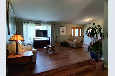 834 Shawnee Trail, Lake in the Hills, IL 60156 - Photo 18