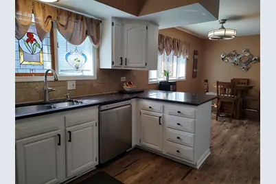 834 Shawnee Trail, Lake in the Hills, IL 60156 - Photo 24