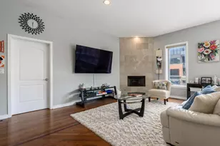 1901 W Division St, Chicago, IL 60622 - Photo 8