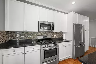 1123 W Grace Street #1E, Chicago, IL 60613 - Photo 8